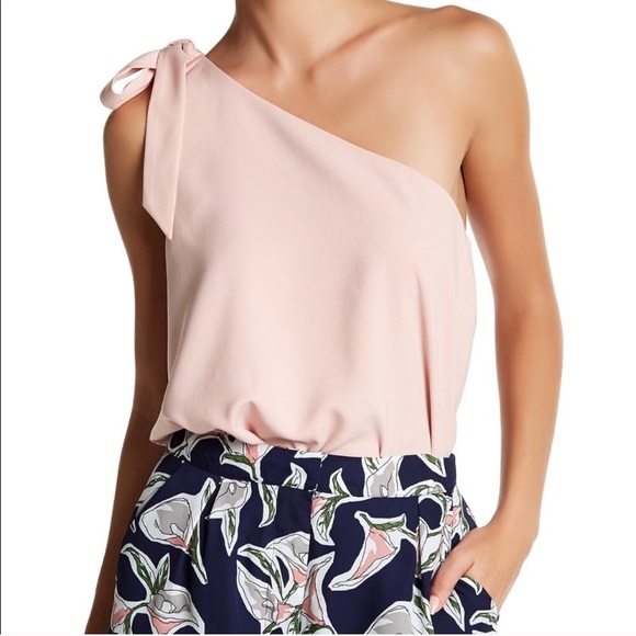 J.O.A. Tops - JOA Los Angeles • Pink One Shoulder Bow Top